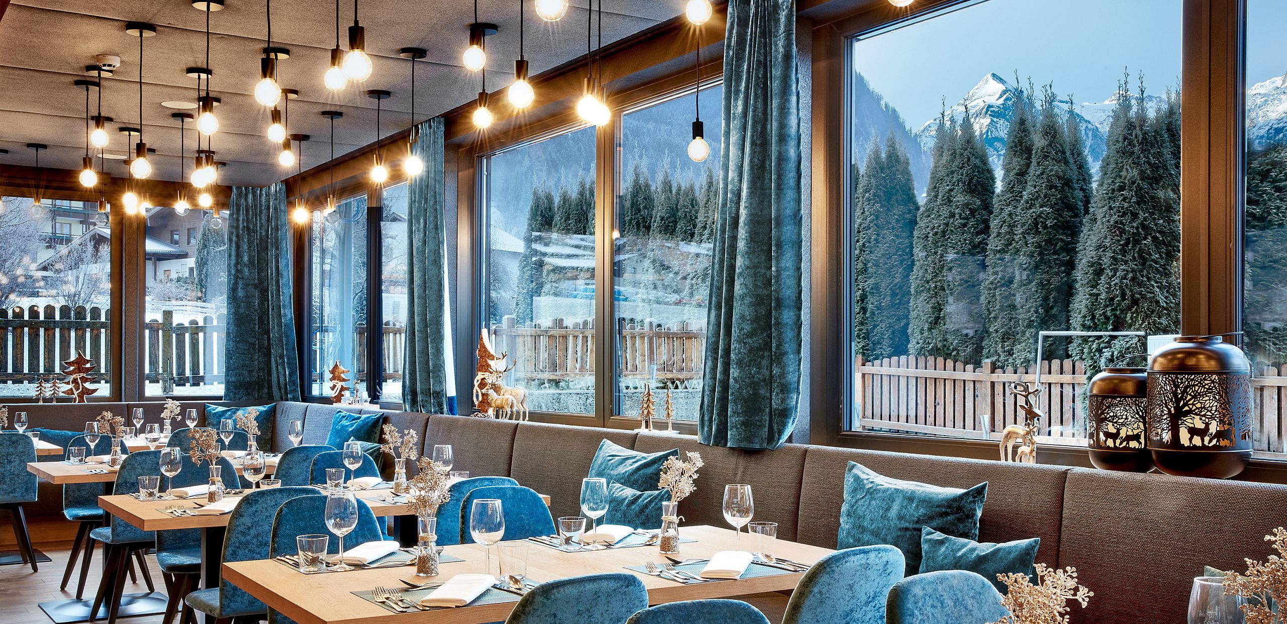 Wintergarten mit Blick auf das Kitzsteinhorn