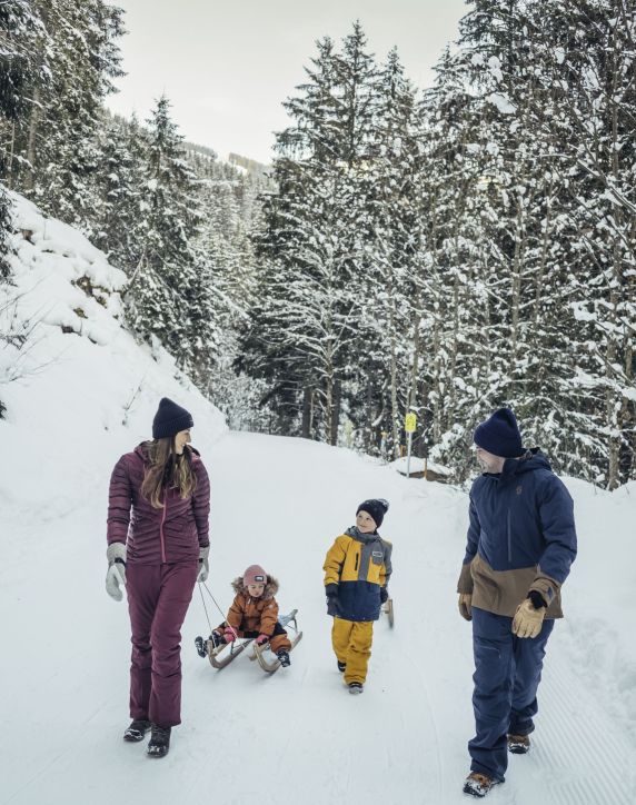 Familien Rodeln in Zell am See (c) Zell am See-Kaprun Tourismus_original