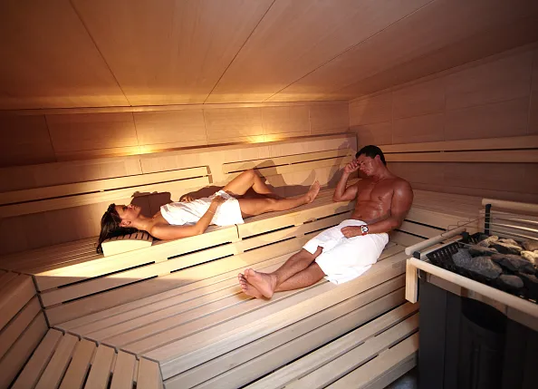 Wellnessbereich-Sauna-Hotel-Sonnblick-Kaprun
