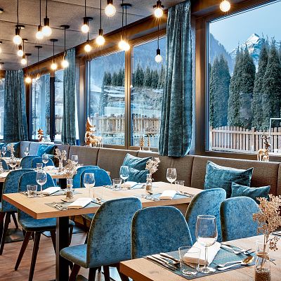 Restaurant-2.jpg