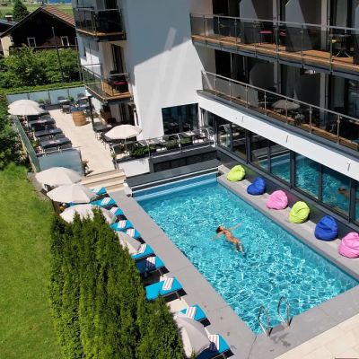 aussenpool-im-hotel-sonnblick-in-kaprun-2