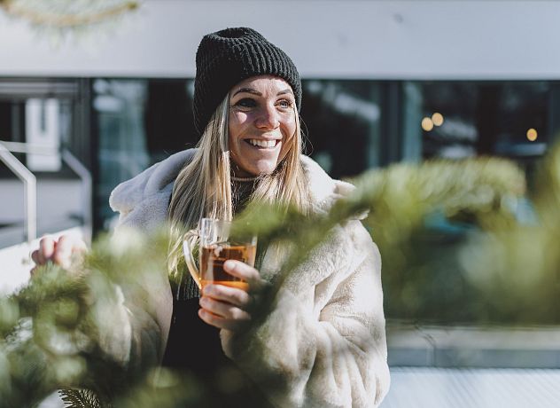 terrasse-im-hotel-sonnblick-in-kaprun-im-winter-8