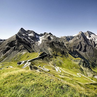 view-from-the-edelweiss-peak-on-the-grossglockner-high-alpine-road-4