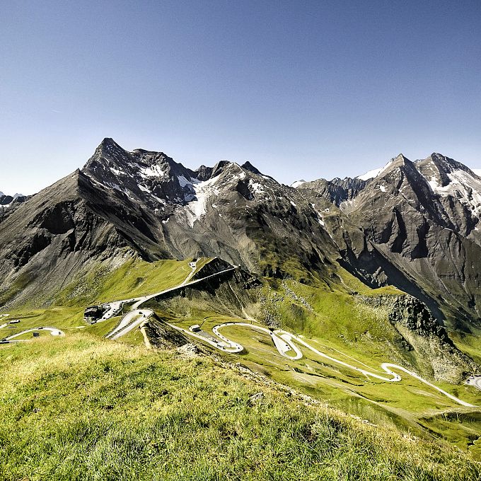 view-from-the-edelweiss-peak-on-the-grossglockner-high-alpine-road