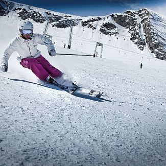 Skifahren am Kitzsteinhorn im Urlaub in Kaprun fast immer möglich.